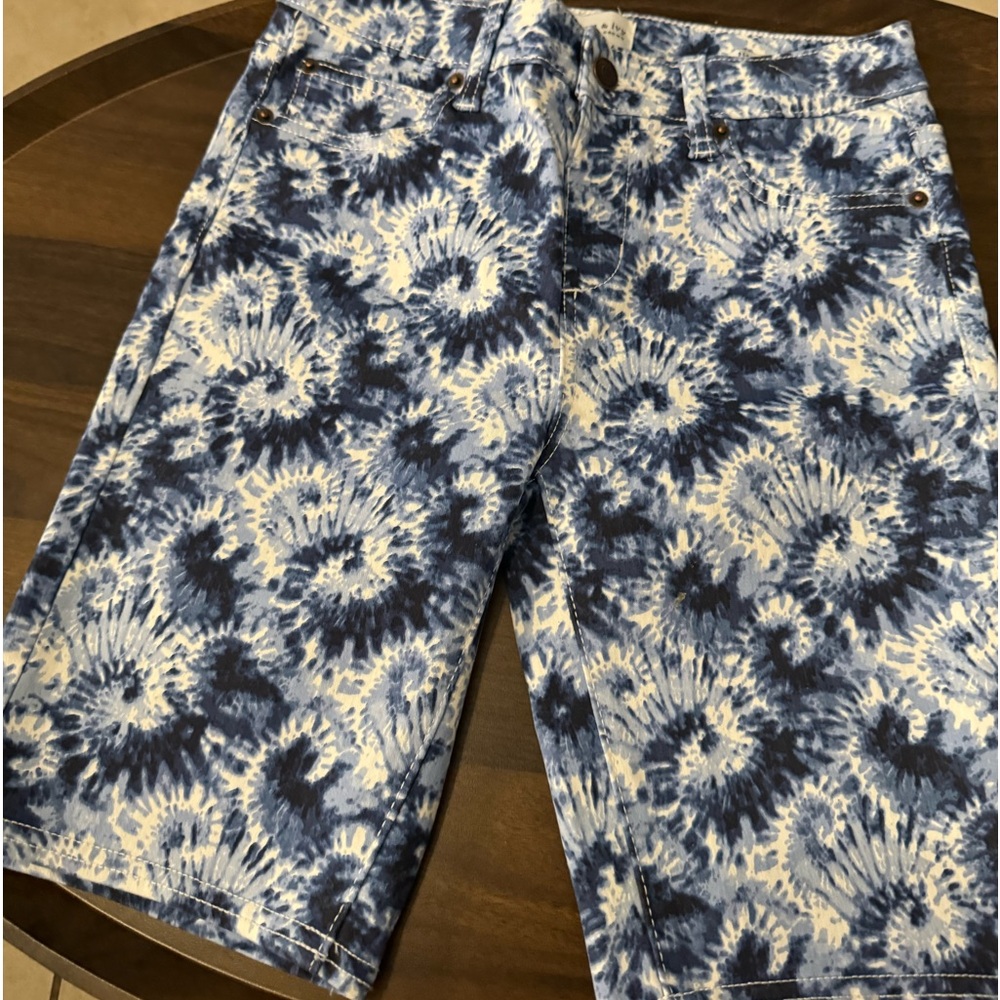 Crown and Ivy shorts